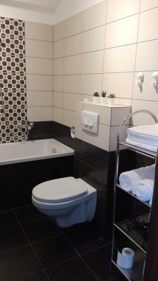 Apartament Marzenie 1 - Opole Apartman Kültér fotó